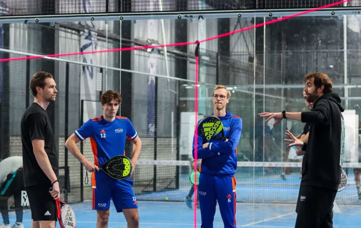 Peakz Padel Amsterdam - Kauwgomballen kwartier