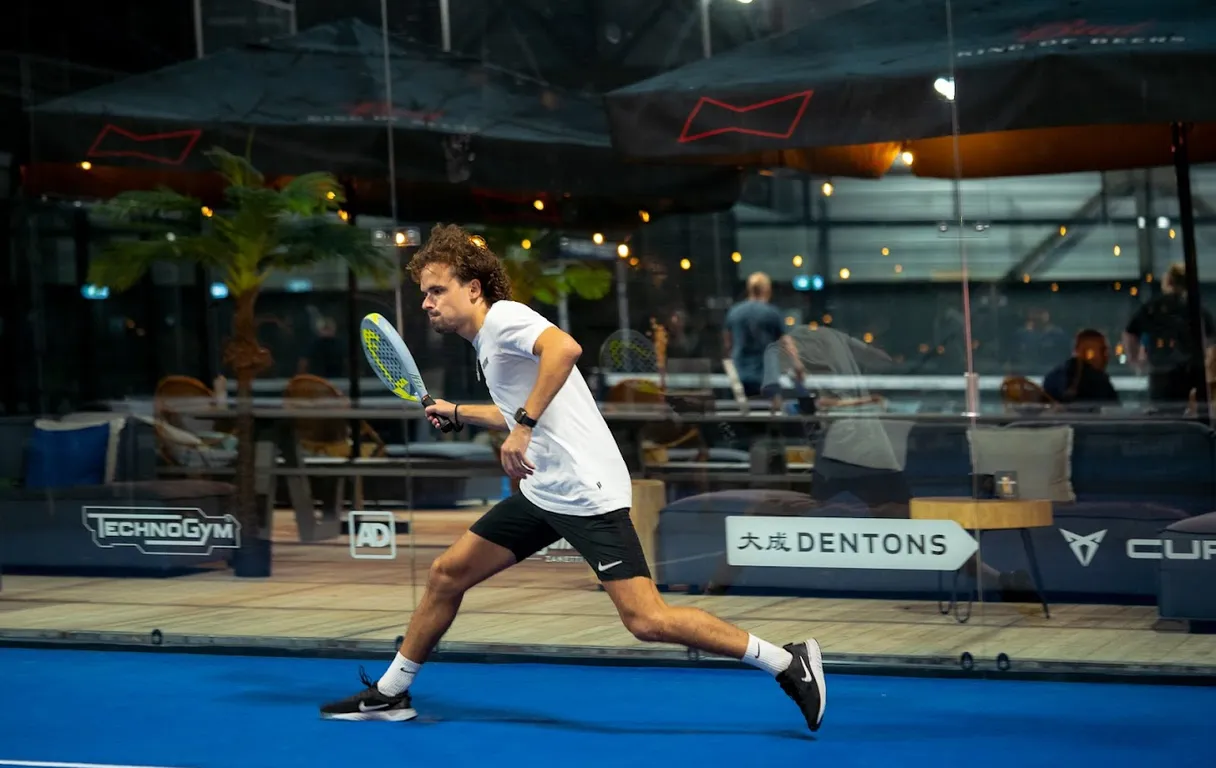 Plaza Padel Laren