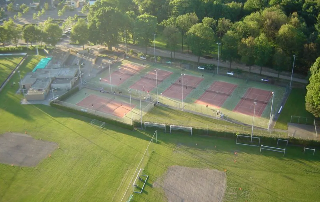 Tennis en Padel Loonse Duinen