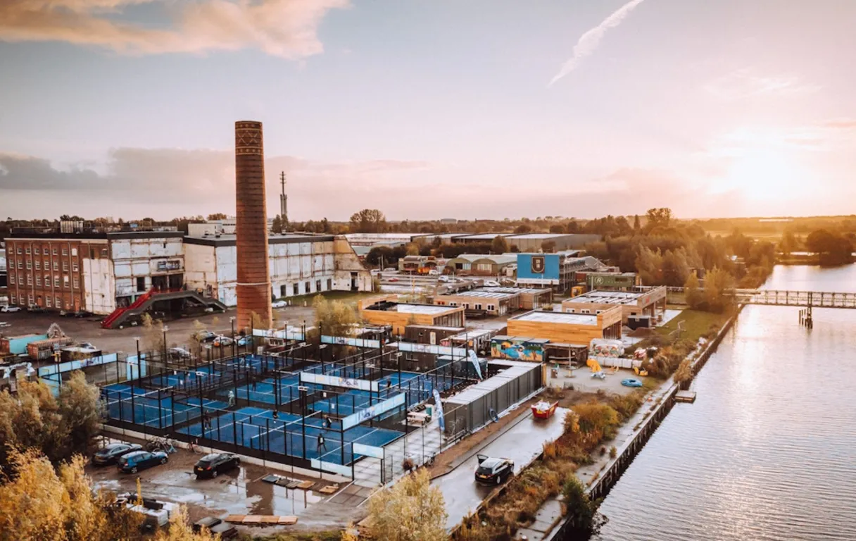 Peakz Padel Groningen - Euroborg