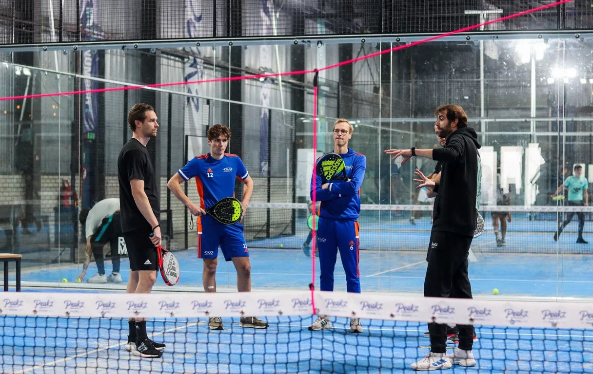 Peakz Padel Eindhoven - Beurshal