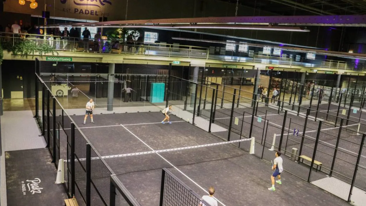 Peakz Padel Eindhoven - Vijfkamplaan